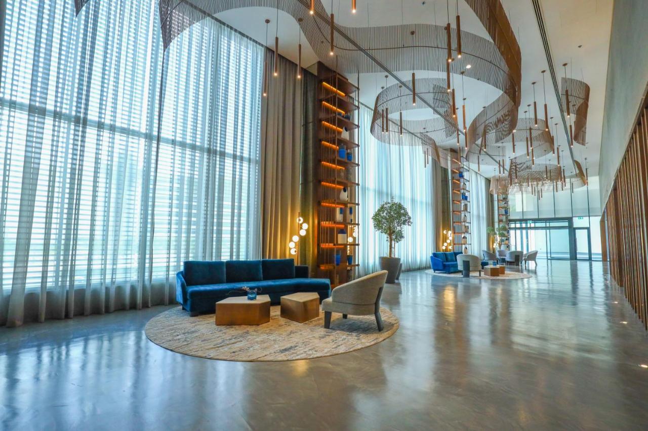 Hotel Charthouse Bahrain Al Manamah Esterno foto The lobby of the hotel