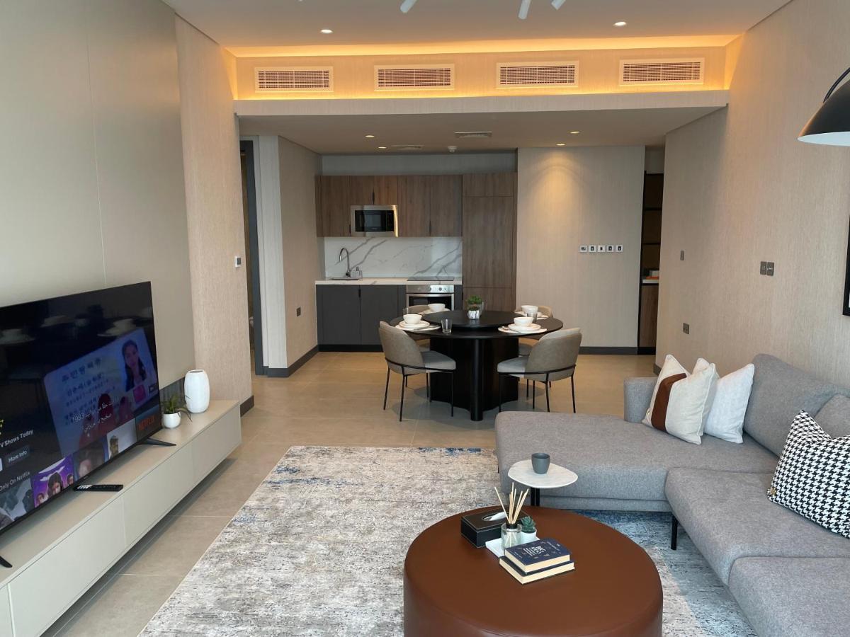 Hotel Charthouse Bahrain Al Manamah Esterno foto A living room in a two-bedroom apartment