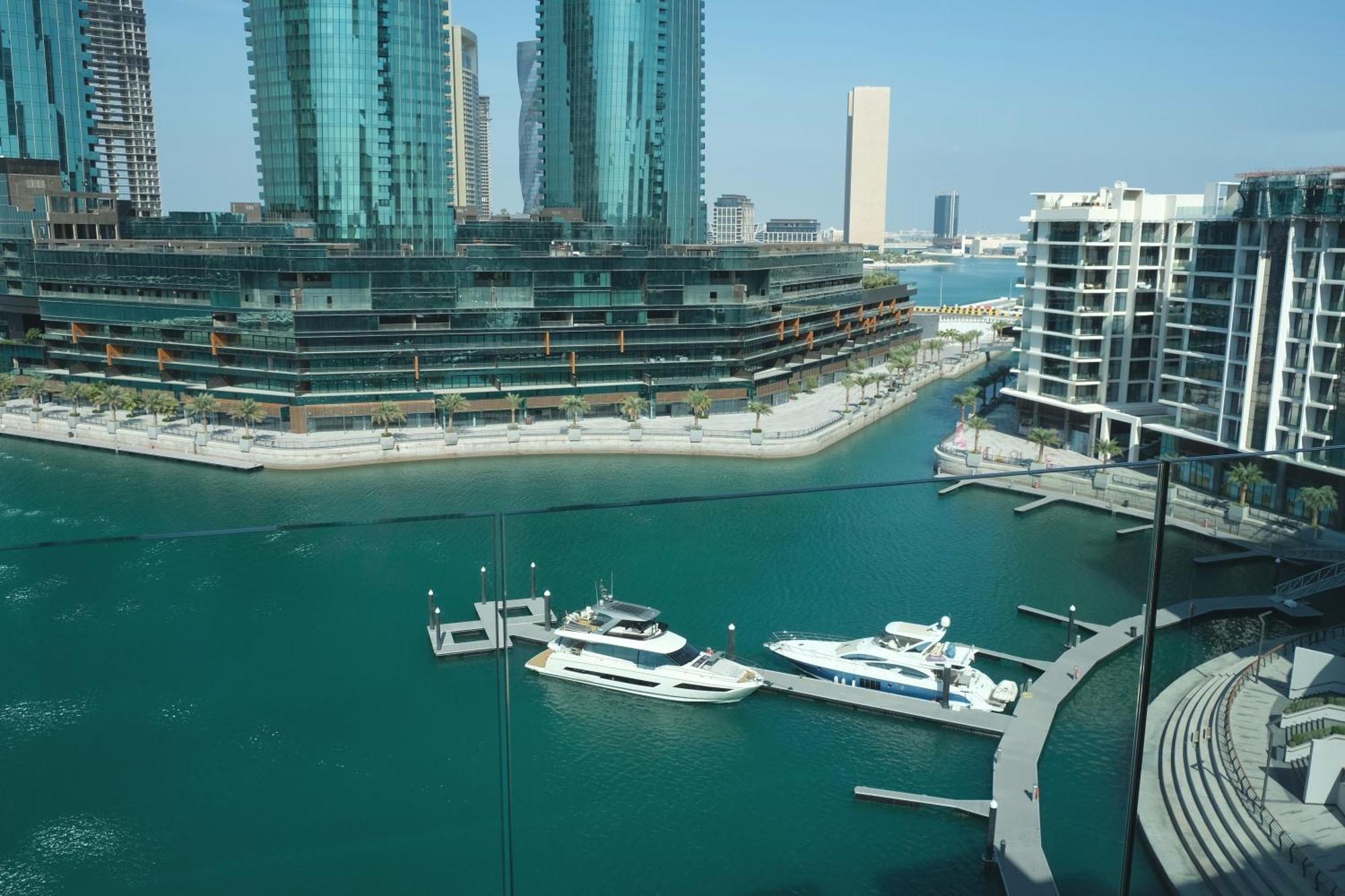 Hotel Charthouse Bahrain Al Manamah Esterno foto The Marina