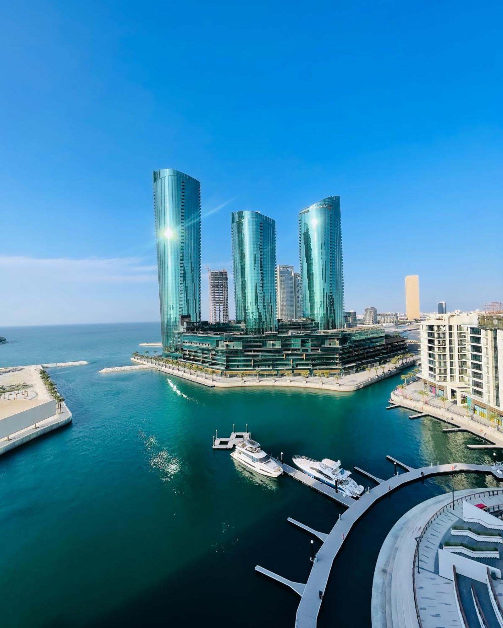 Hotel Charthouse Bahrain Al Manamah Esterno foto The complex in 2018