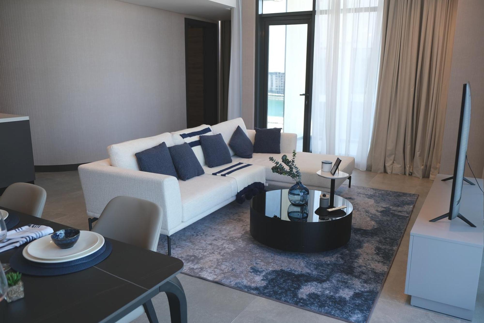 Hotel Charthouse Bahrain Al Manamah Esterno foto Living room