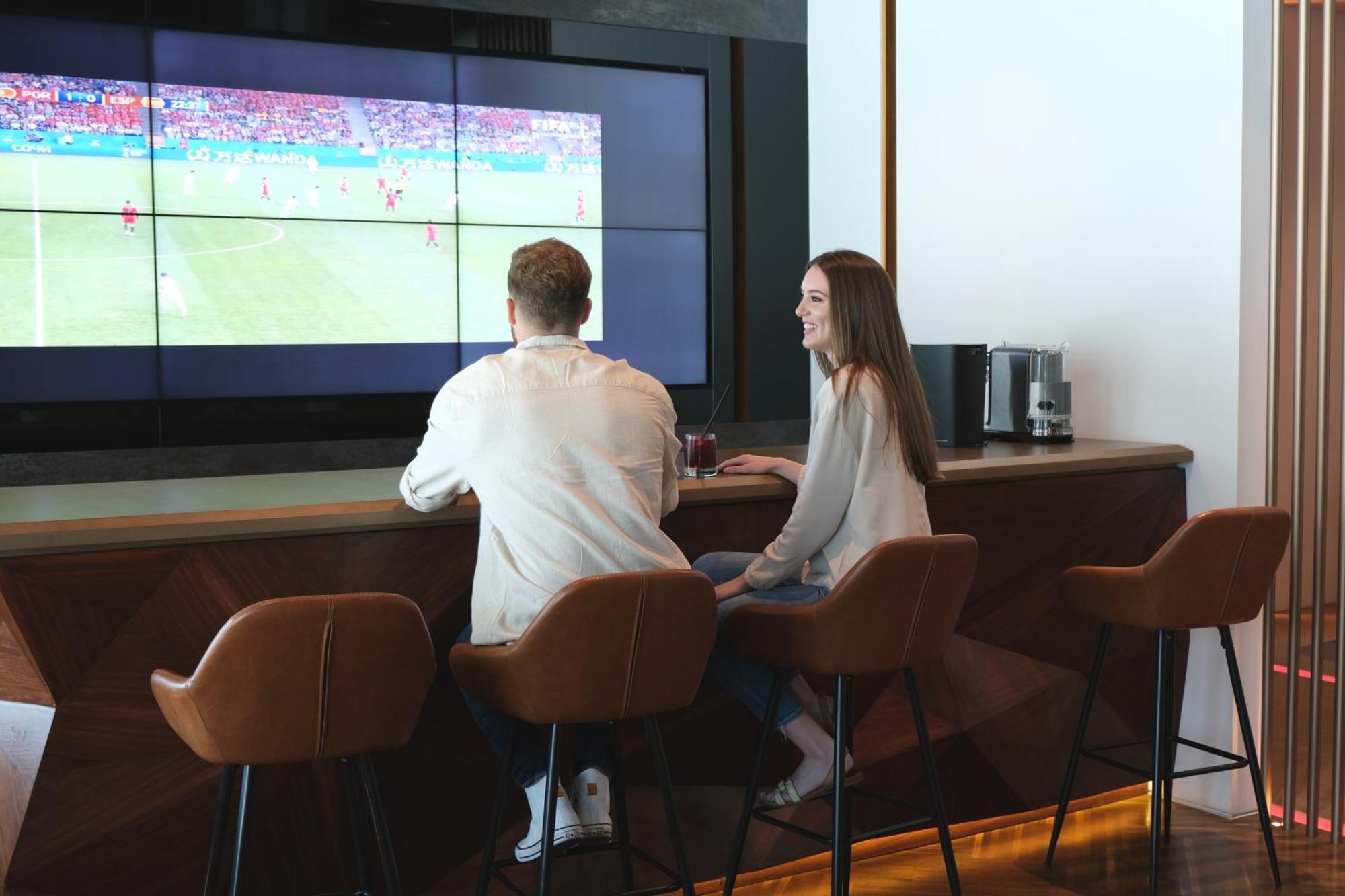 Hotel Charthouse Bahrain Al Manamah Esterno foto The media centre at the Allianz Arena
