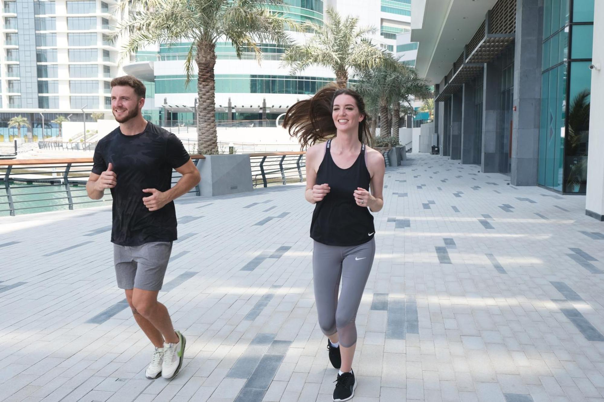 Hotel Charthouse Bahrain Al Manamah Esterno foto Runners in Dubai